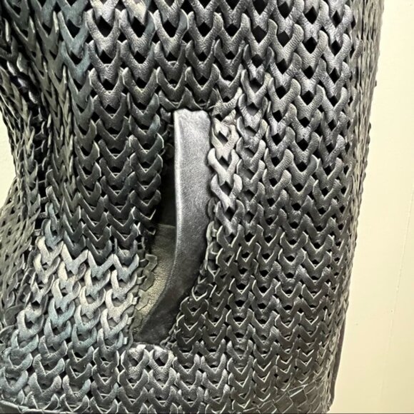 Vintage 80s Woven Braided Black Leather Jacket Sleeveless Hooded Vest Size Large - Picture 3 of 14